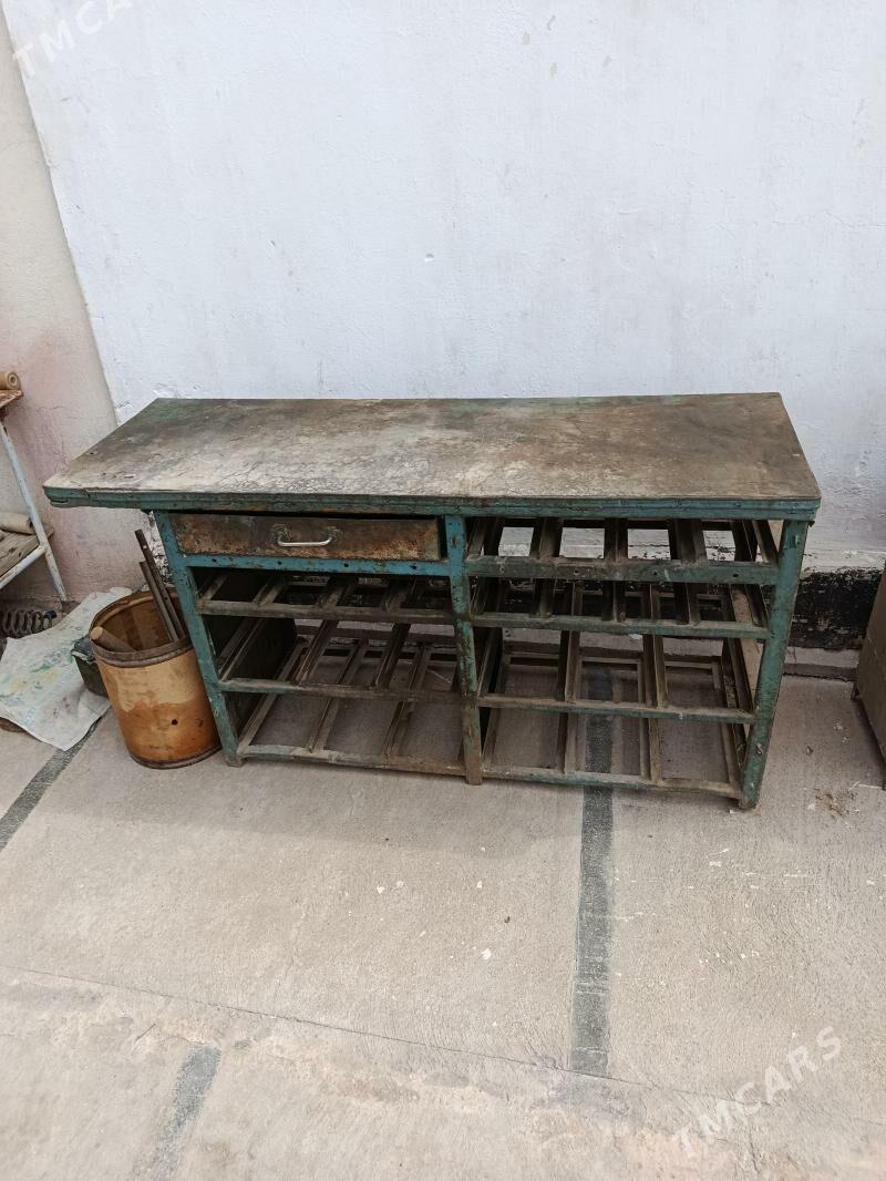 Верстак . Demir stol - Балканабат - img 1