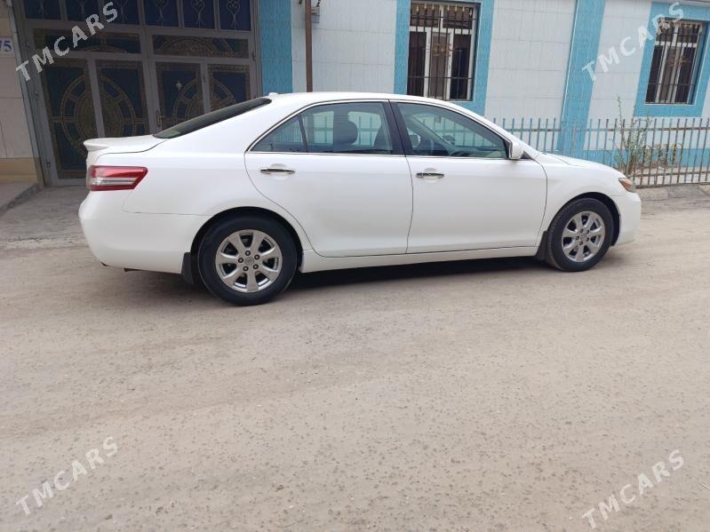 Toyota Camry 2010 - 230 000 TMT - Дашогуз - img 1