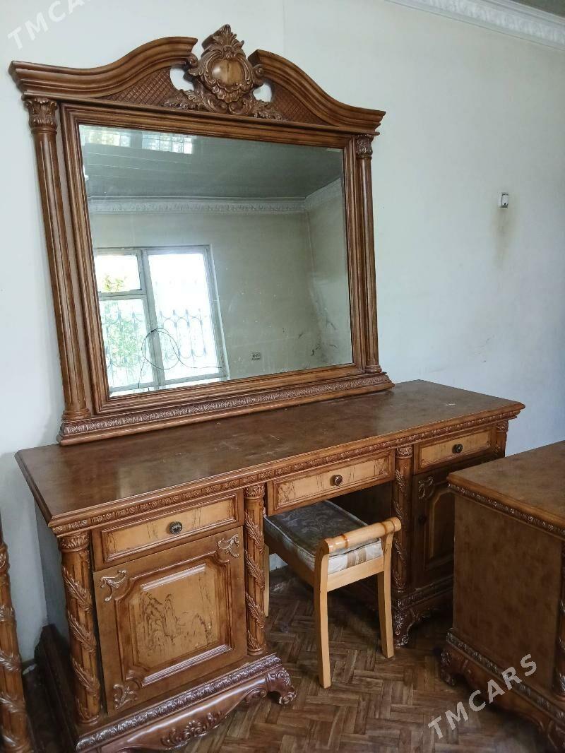 Mebil Garnatur - Ýaşlyk - img 1