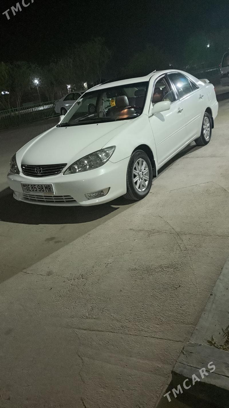 Toyota Camry 2004 - 240 000 TMT - Мары - img 1