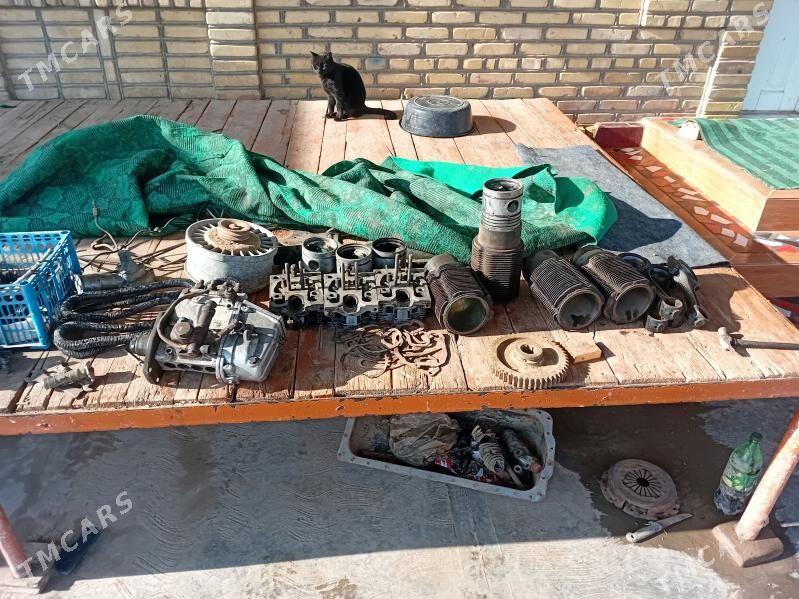 MTZ T-28 1997 - 11 000 TMT - Sakarçäge - img 1