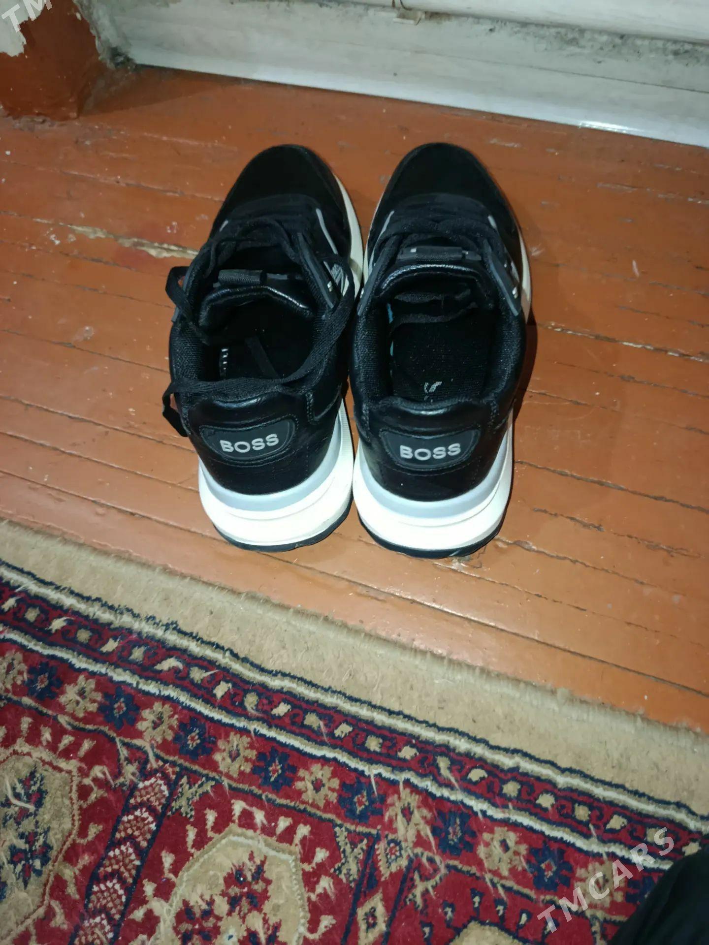 krasowka 100 manat - Ашхабад - img 1