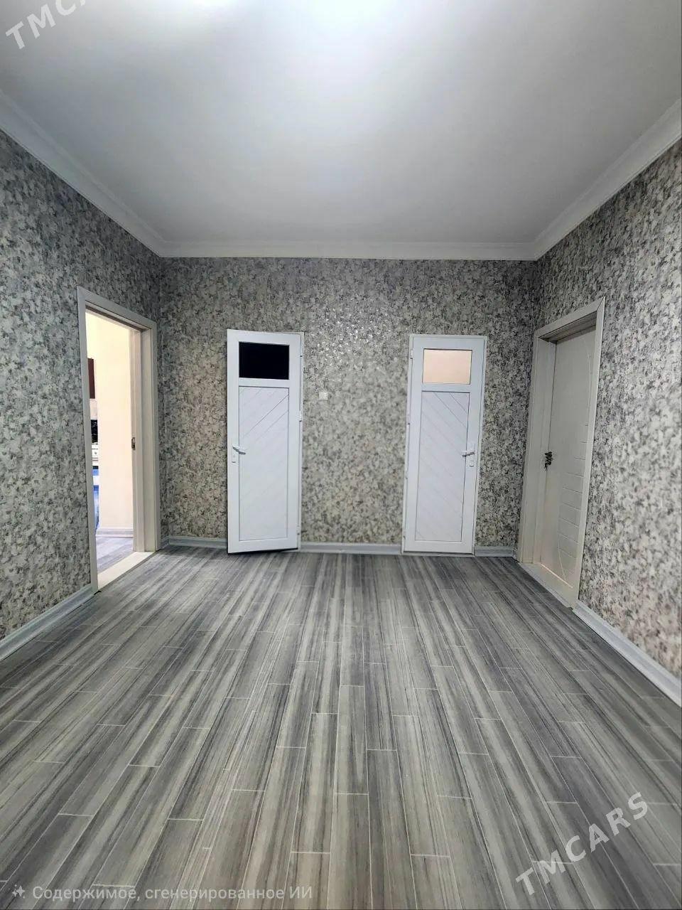 3 ком 2 этаж 8 мкр - 8 мкр - img 1