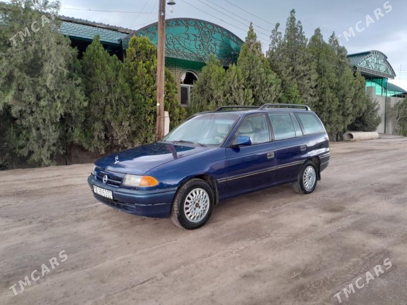 Opel Astra 1992 - 40 000 TMT - Гурбансолтан Едже - img 1