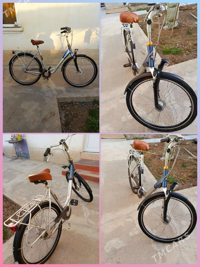 Велосипед "Batavus" - Mary - img 1