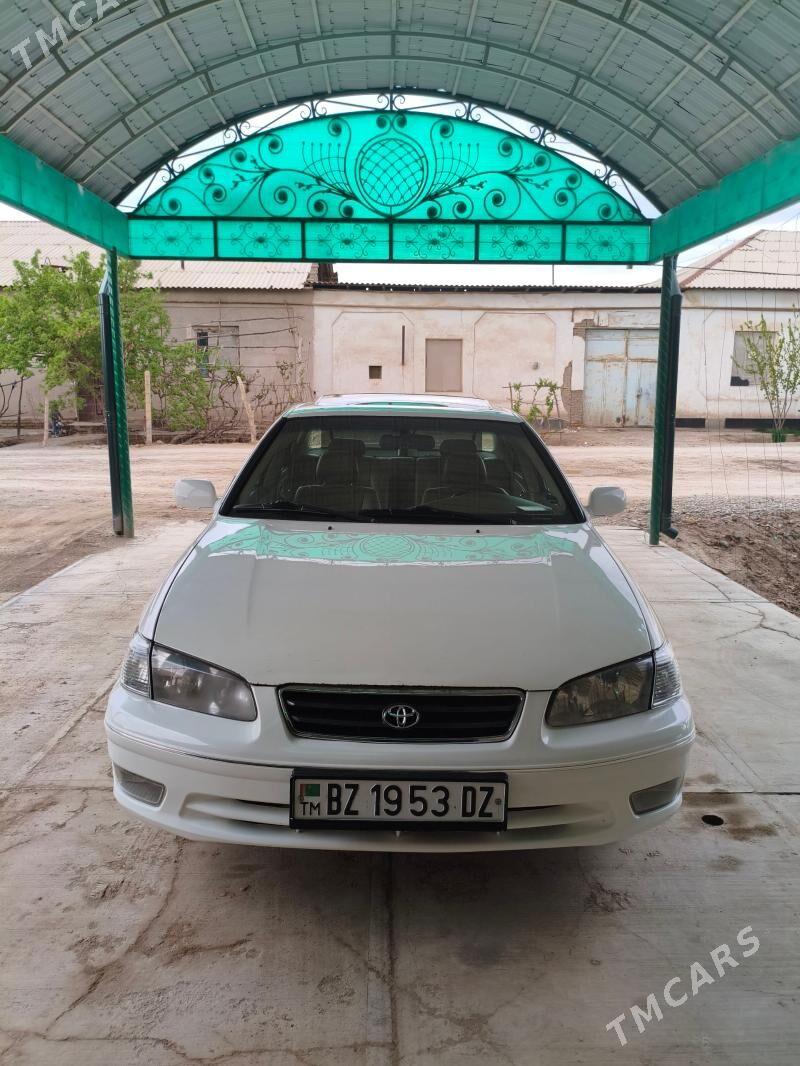 Toyota Camry 2000 - 210 000 TMT - Дашогуз - img 1