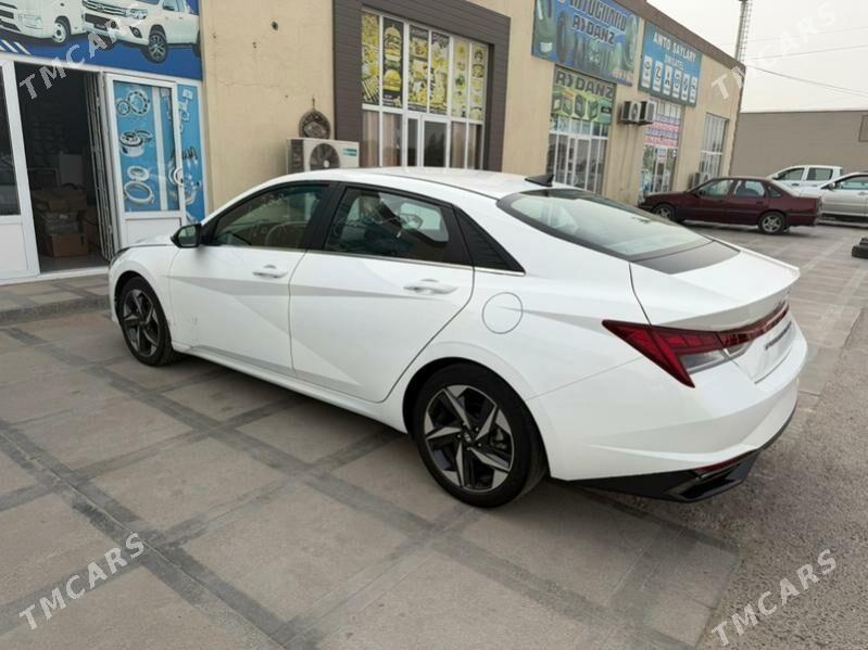 Hyundai Elantra 2022 - 230 000 TMT - Мары - img 1
