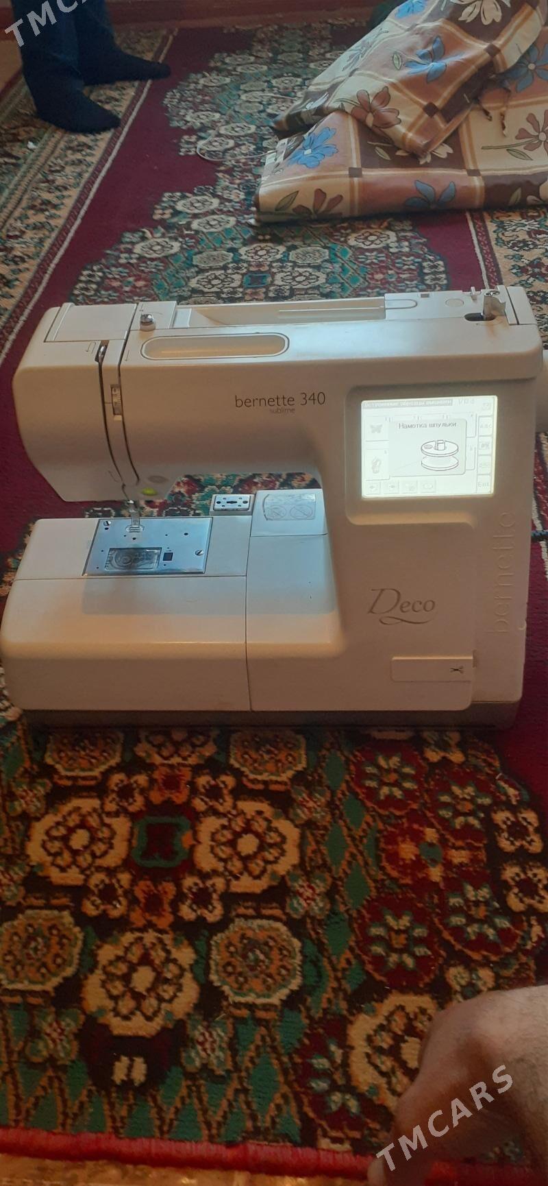Janome. Bernetta. - Mary - img 1