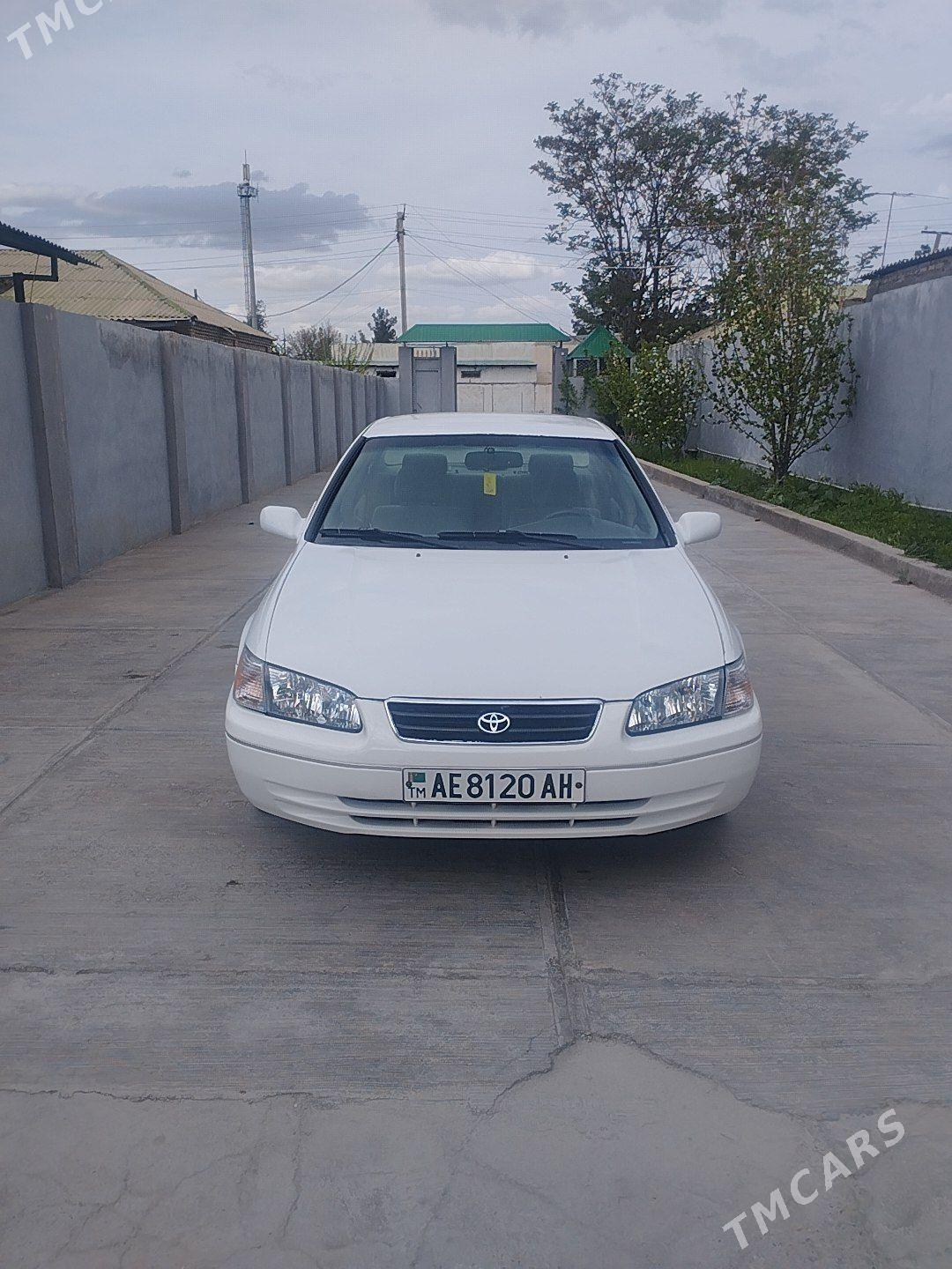 Toyota Camry 2001 - 133 000 TMT - Ýalkym - img 1