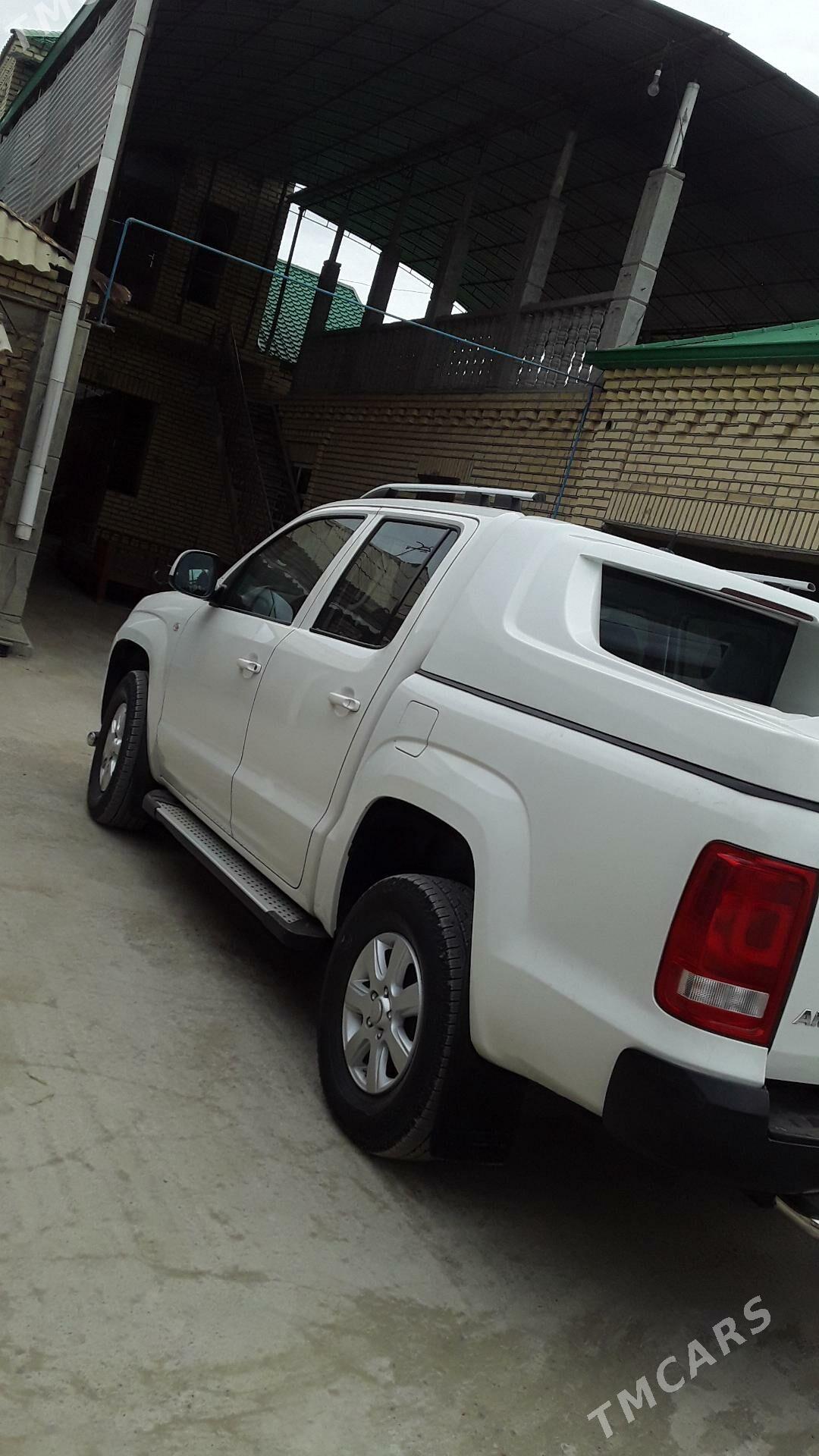 Volkswagen Amarok 2011 - 260 000 TMT - Гёкдепе - img 1