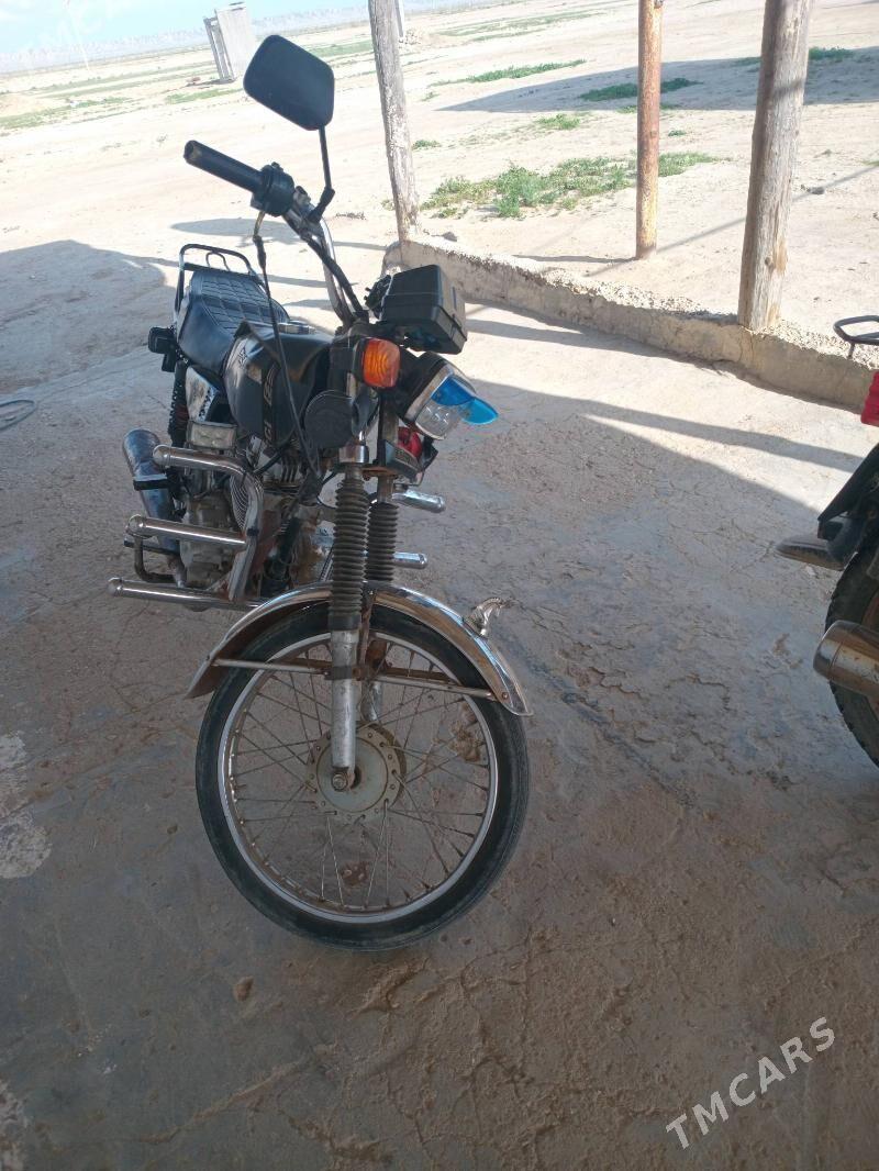 Fekon FK150-8G 2013 - 7 500 TMT - Этрек - img 1