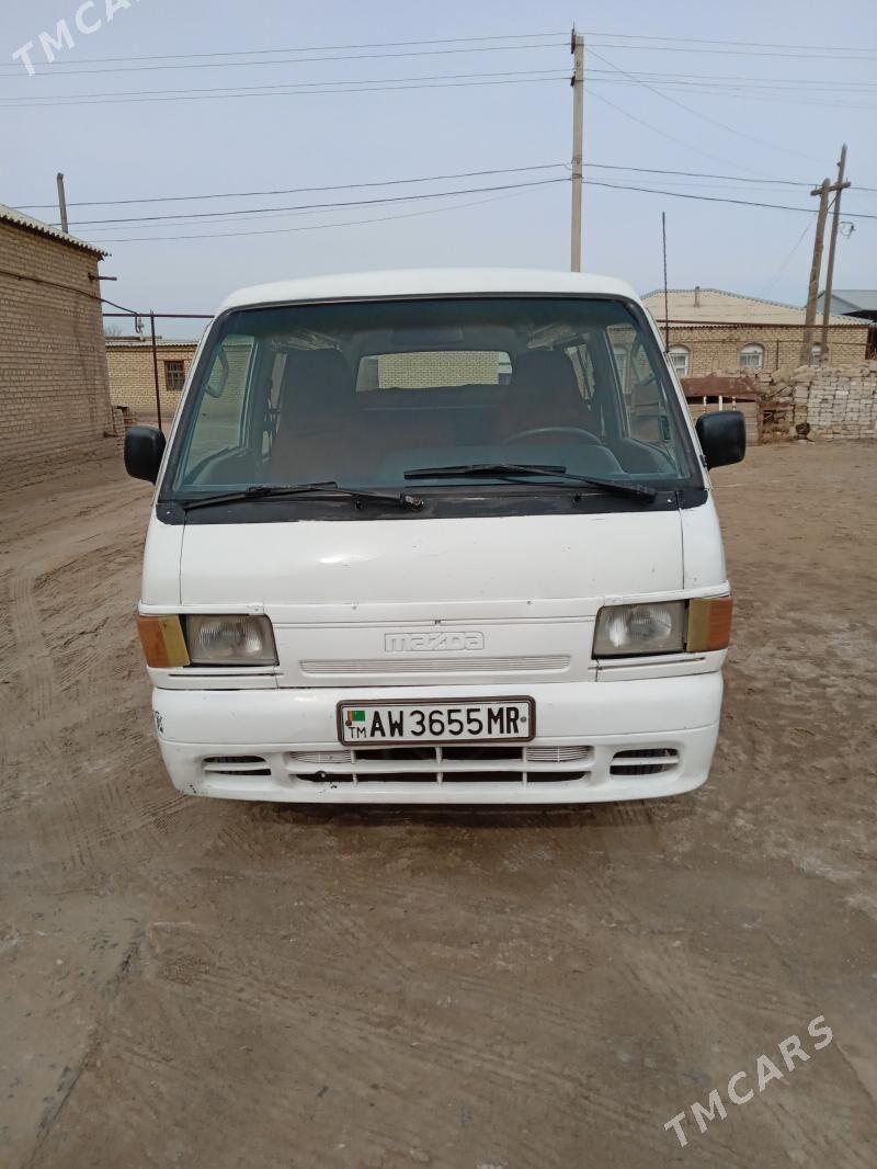 Toyota Hiace 1998 - 33 000 TMT - Мары - img 1