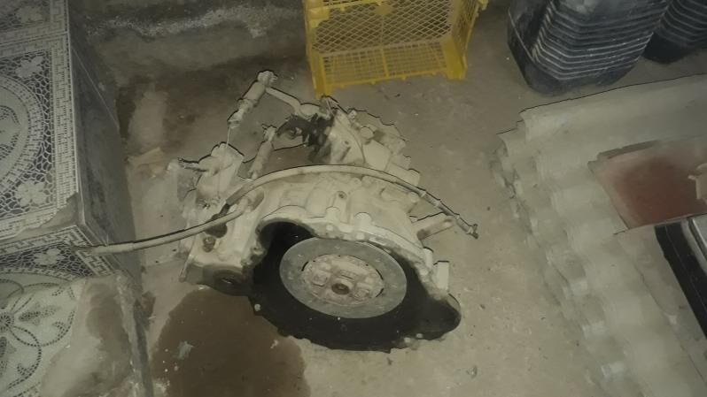 Тойота авенсис каропка 2 500 TMT - Çärjew - img 1