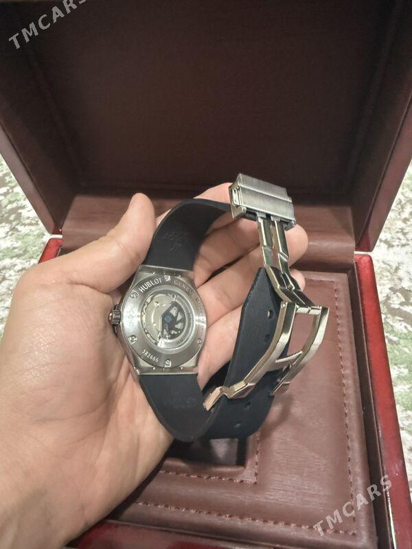 hublot - 30 mkr - img 1