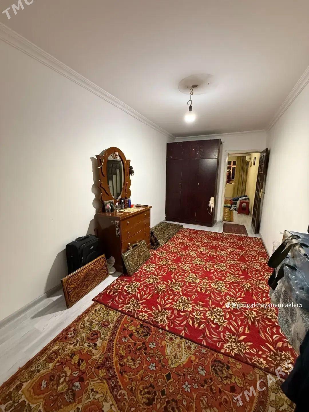 6 Mkr 4/4 2 Kom Razdenli - Aşgabat - img 1