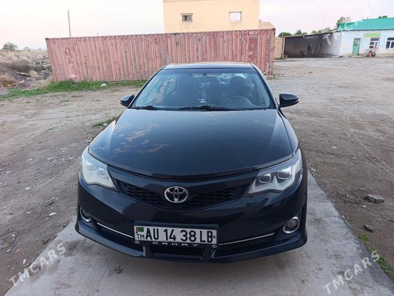 Toyota Camry 2012 - 240 000 TMT - Garabekewül - img 1