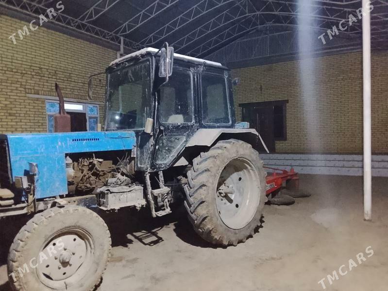 MTZ T-28 1992 - 300 000 TMT - Sakarçäge - img 1