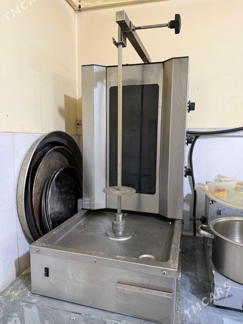 Arenda islap duran kafeda - Aşgabat - img 1