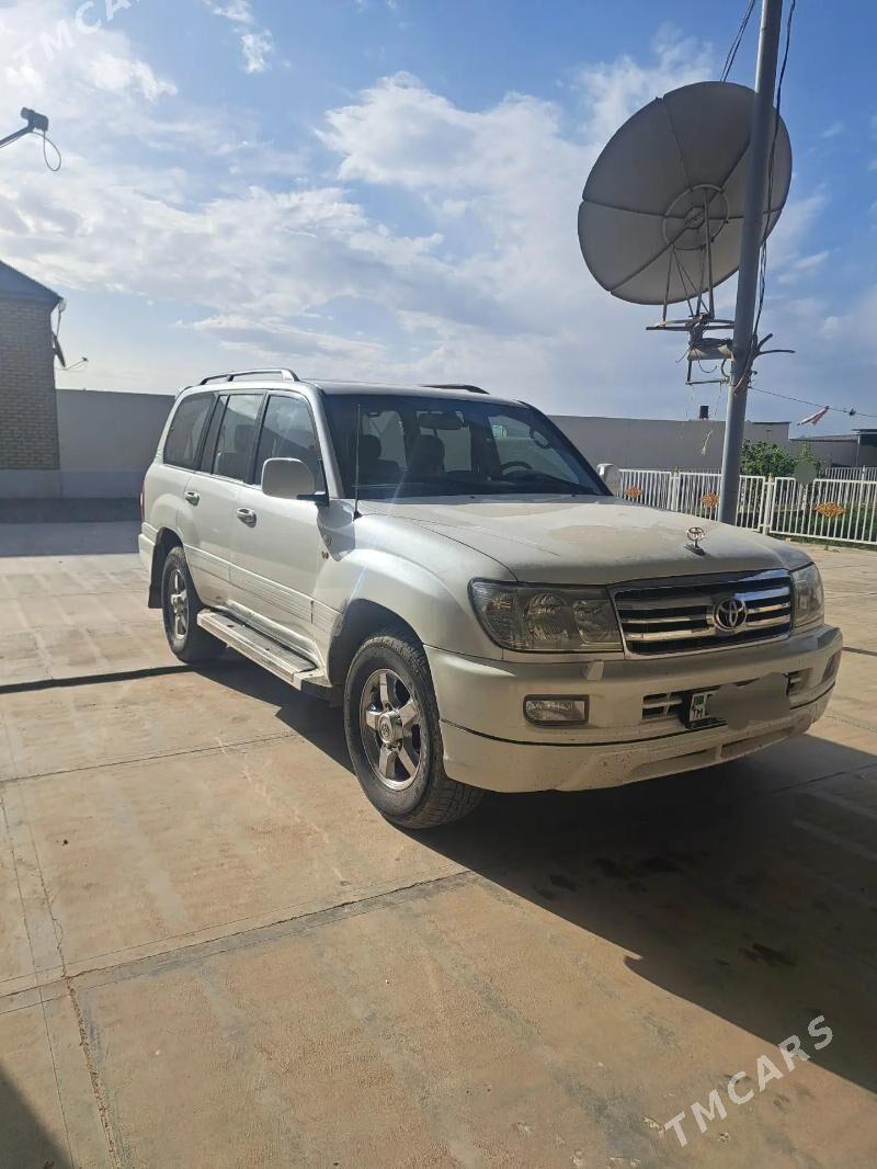 Toyota Land Cruiser 2005 - 300 000 TMT - Серахс - img 1