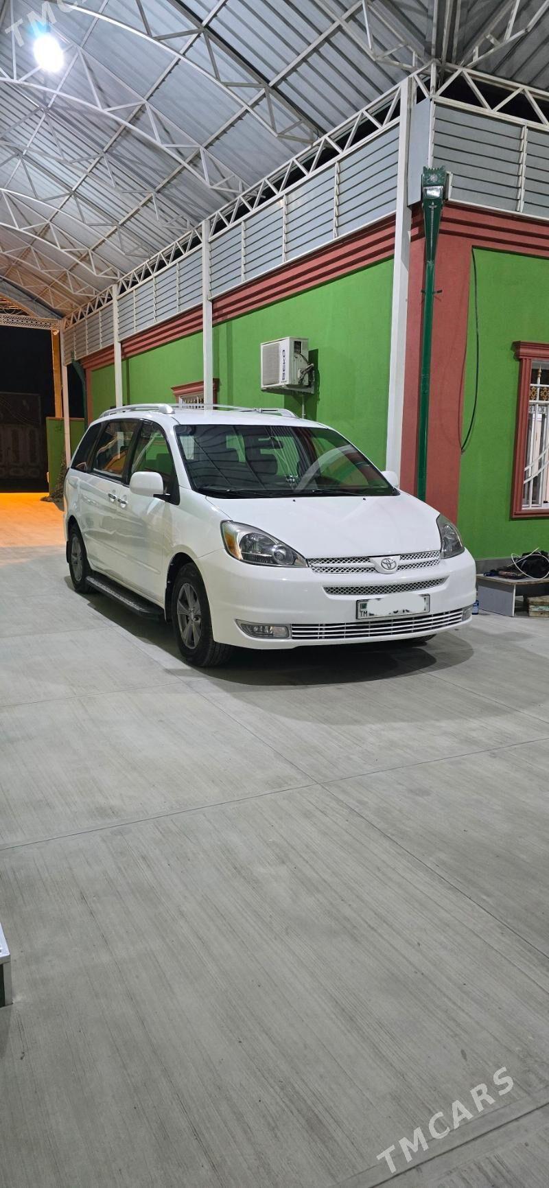 Toyota Sienna 2005 - 216 000 TMT - Aşgabat - img 1