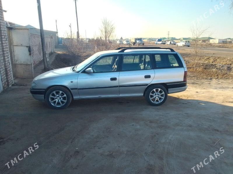 Opel Astra 1995 - 45 000 TMT - Дашогуз - img 1