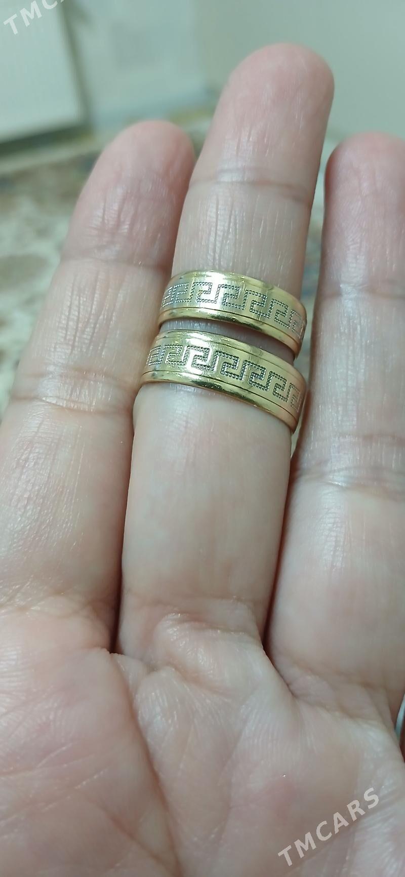 gyzyl oburcalnylar - Балканабат - img 1