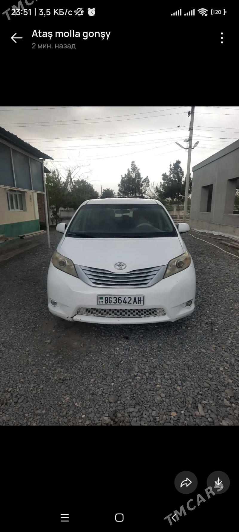 Toyota Sienna 2013 - 300 000 TMT - Büzmeýin - img 1