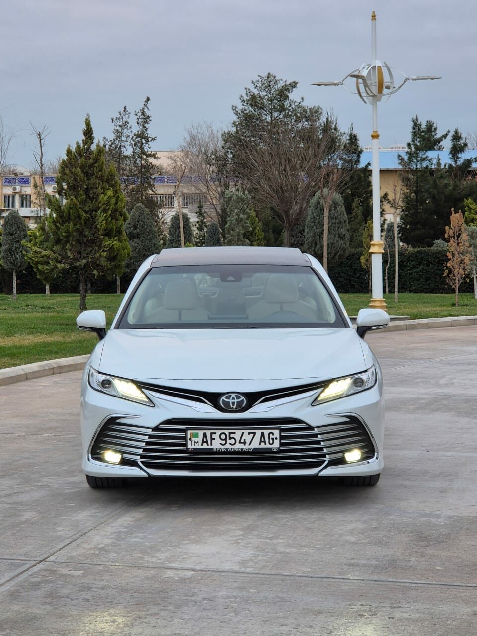 Toyota Camry 2022 - 595 000 TMT - Ашхабад - img 1