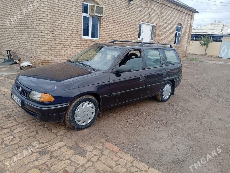 Opel Astra 1995 - 45 000 TMT - Мары - img 1