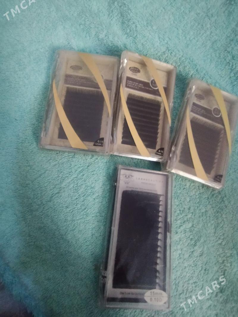 Narasiweniya kirpikler - Анев - img 1