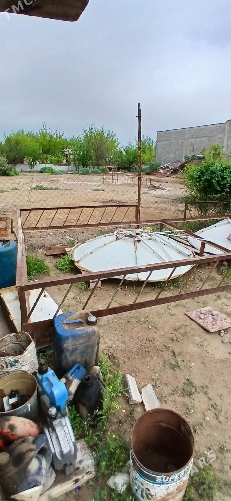 demir krawat - Ruhabat (90-njy razýezd) - img 1