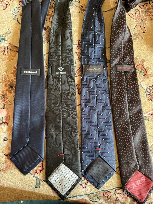 kumus znacok, galstuk - Moskowskiý köç. (10 ýyl abadançylyk şaýoly) - img 1