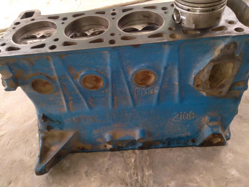 блок жигули ВАЗ 2106 700 TMT - Бузмеин - img 1