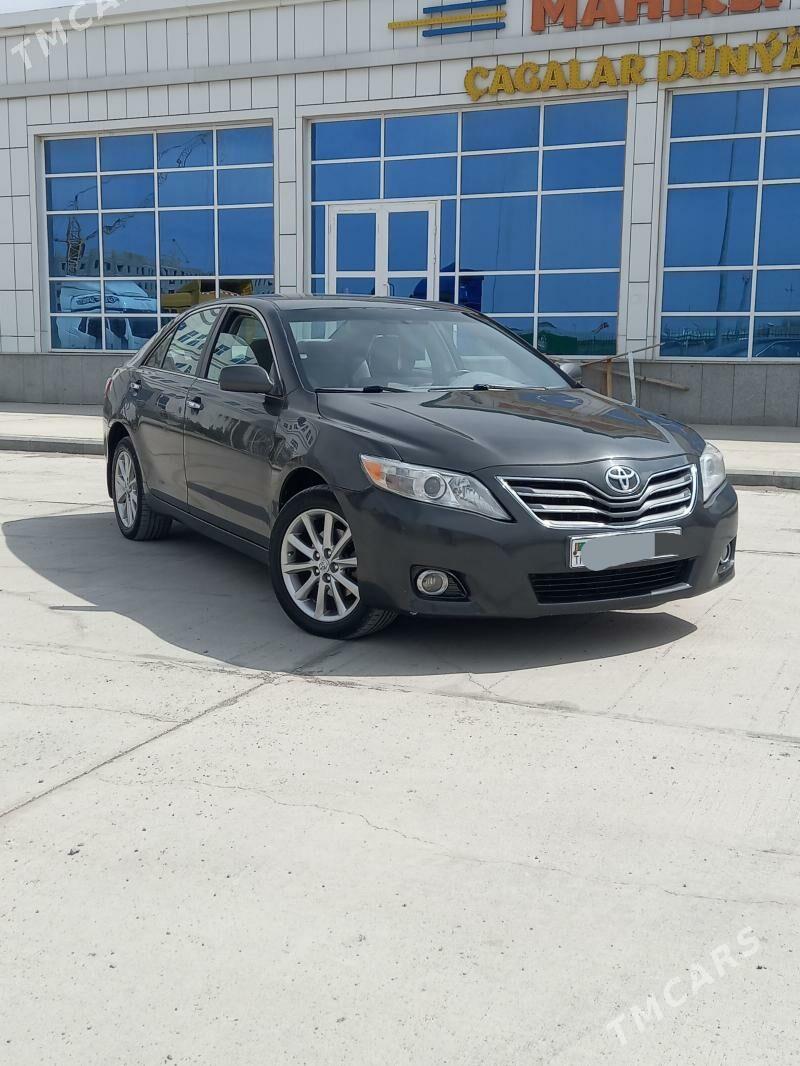 Toyota Camry 2011 - 195 000 TMT - Şabat etr. - img 1