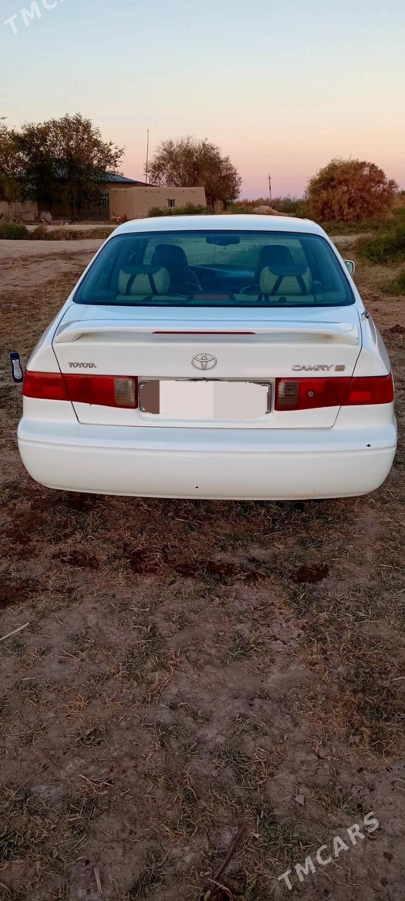 Toyota Camry 2000 - 140 000 TMT - Türkmenbaşy etr. - img 1