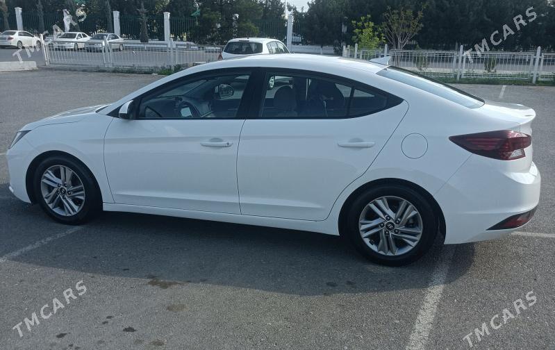 Hyundai Elantra 2019 - 215 000 TMT - Бузмеин - img 1