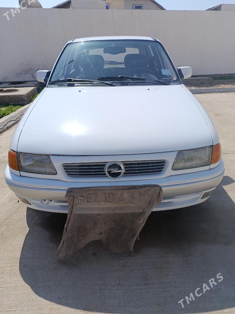 Opel Astra 1992 - 52 000 TMT - Mary - img 1