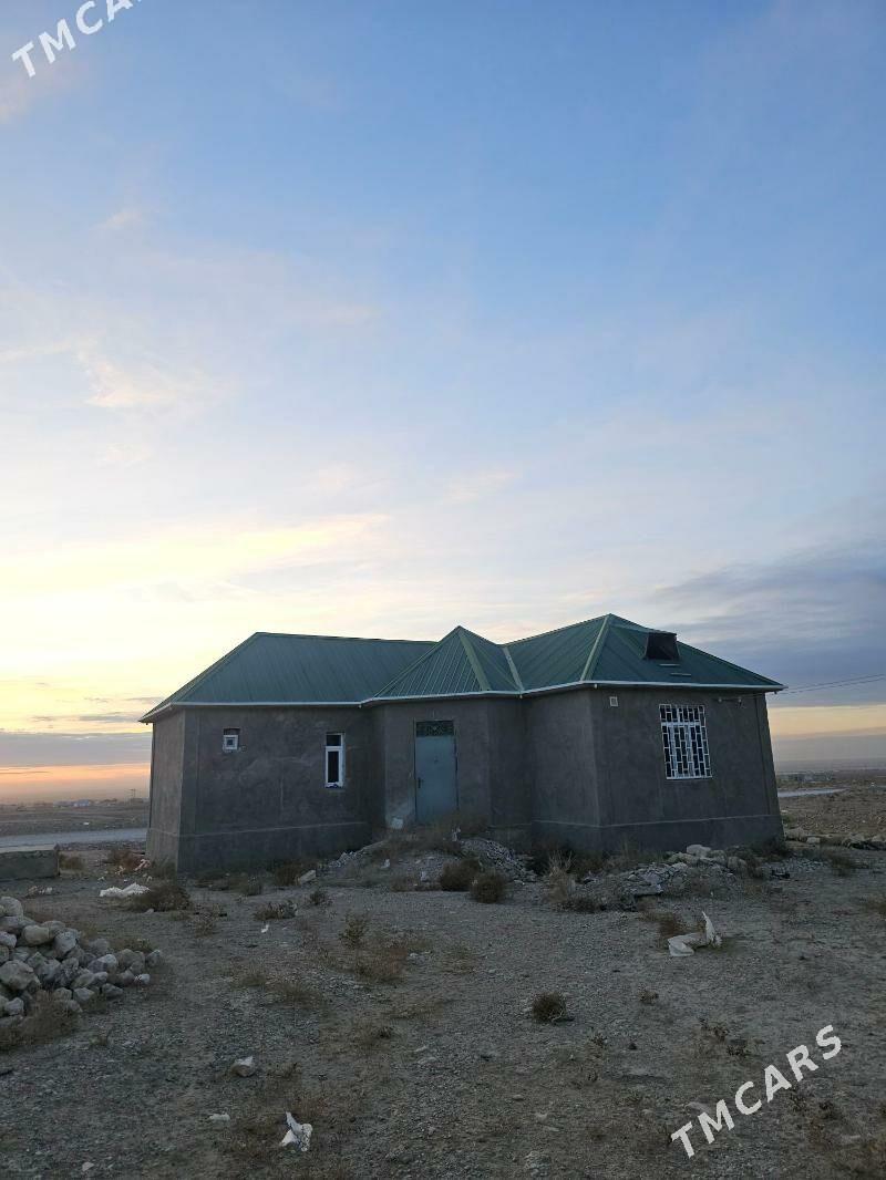 Asuda Emläk Dagly 1 2kom - Балканабат - img 1