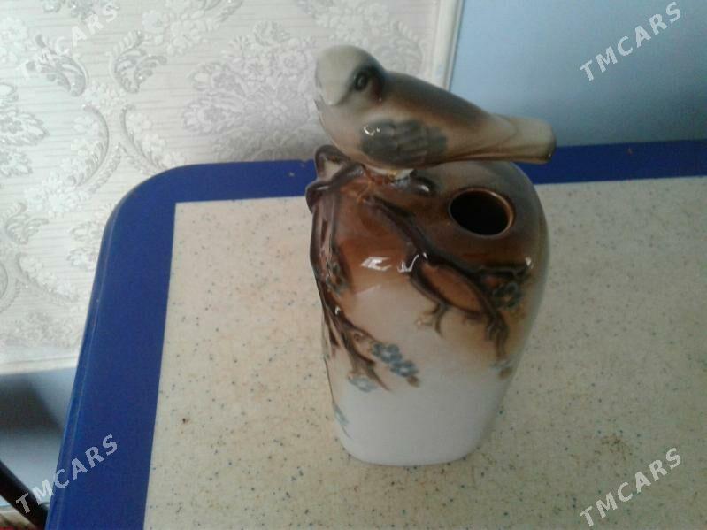 стол стулья ваза банка темное - Daşoguz - img 1