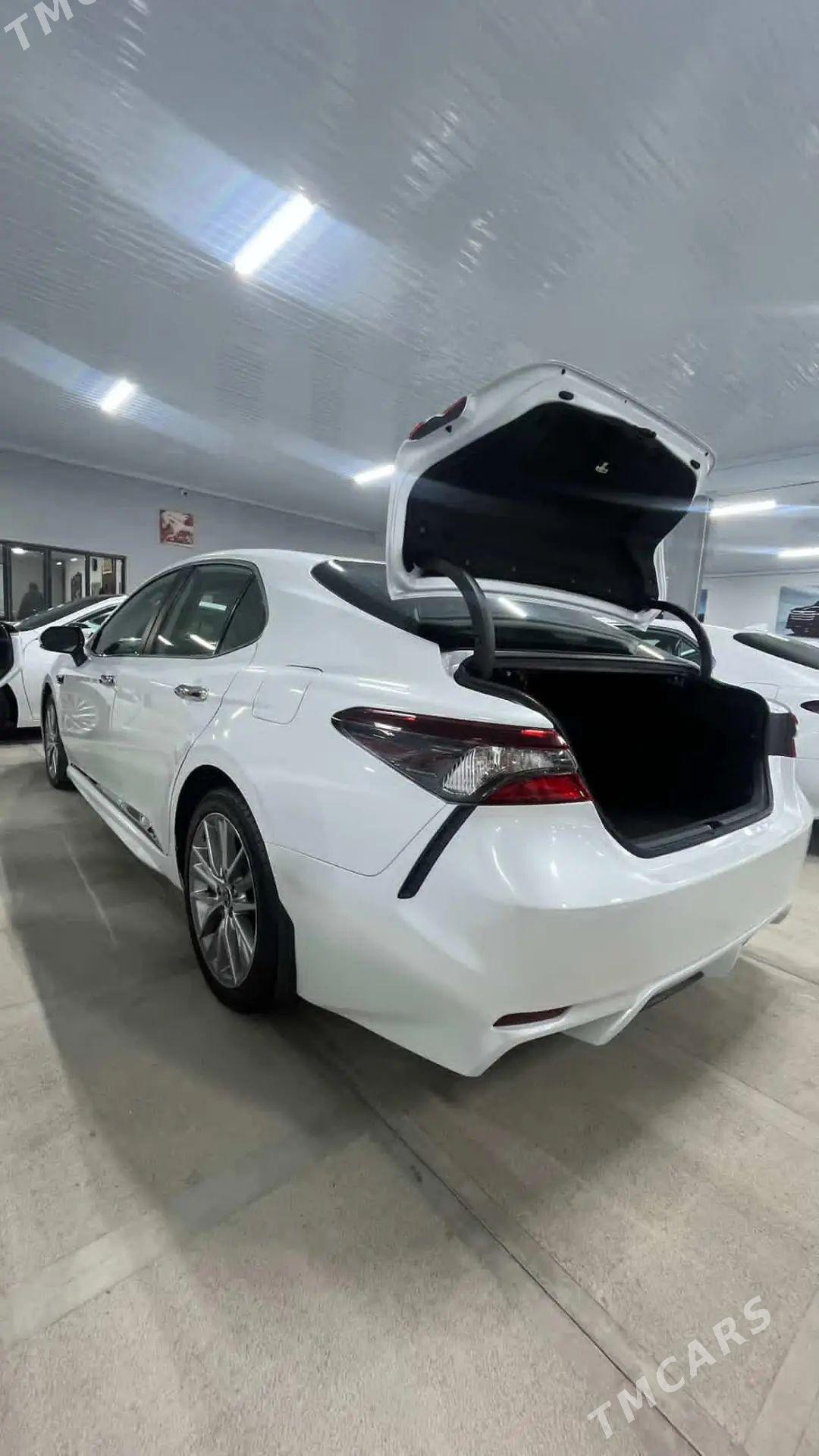 Toyota Camry 2022 - 340 000 TMT - Мары - img 1