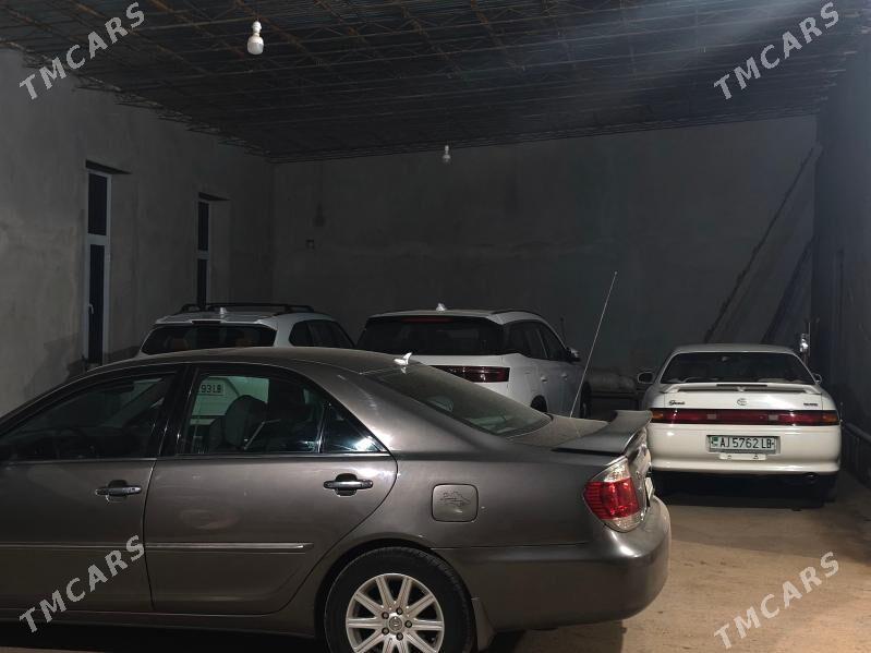 Toyota Camry 2002 - 240 000 TMT - Dänew - img 1