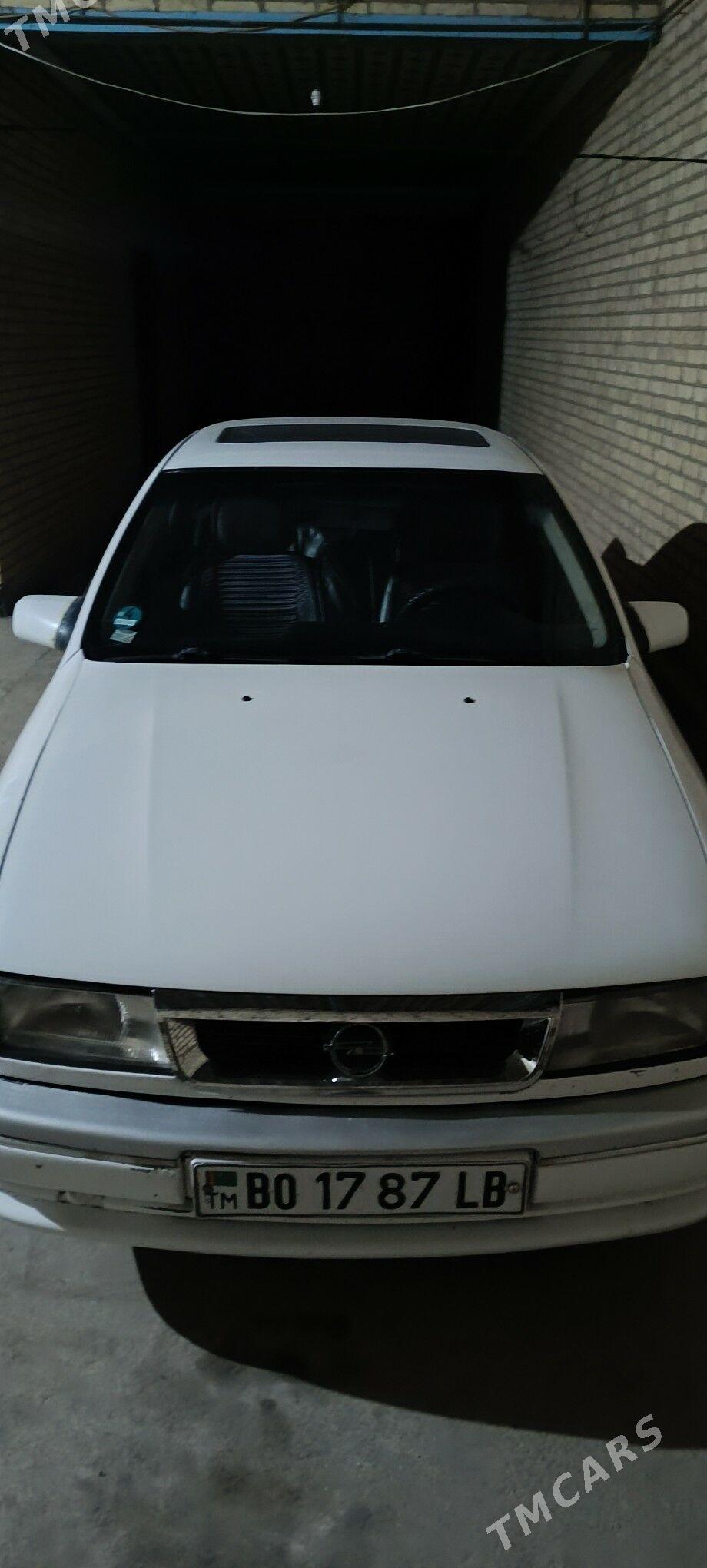 Opel Vectra 1994 - 46 000 TMT - Дянев - img 1