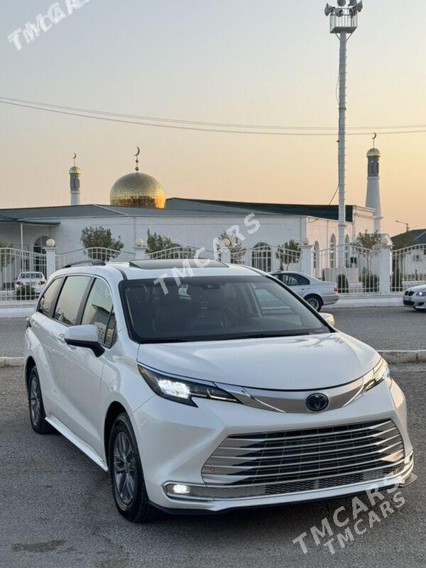 Toyota Sienna 2022 - 450 000 TMT - Türkmenbaşy - img 1