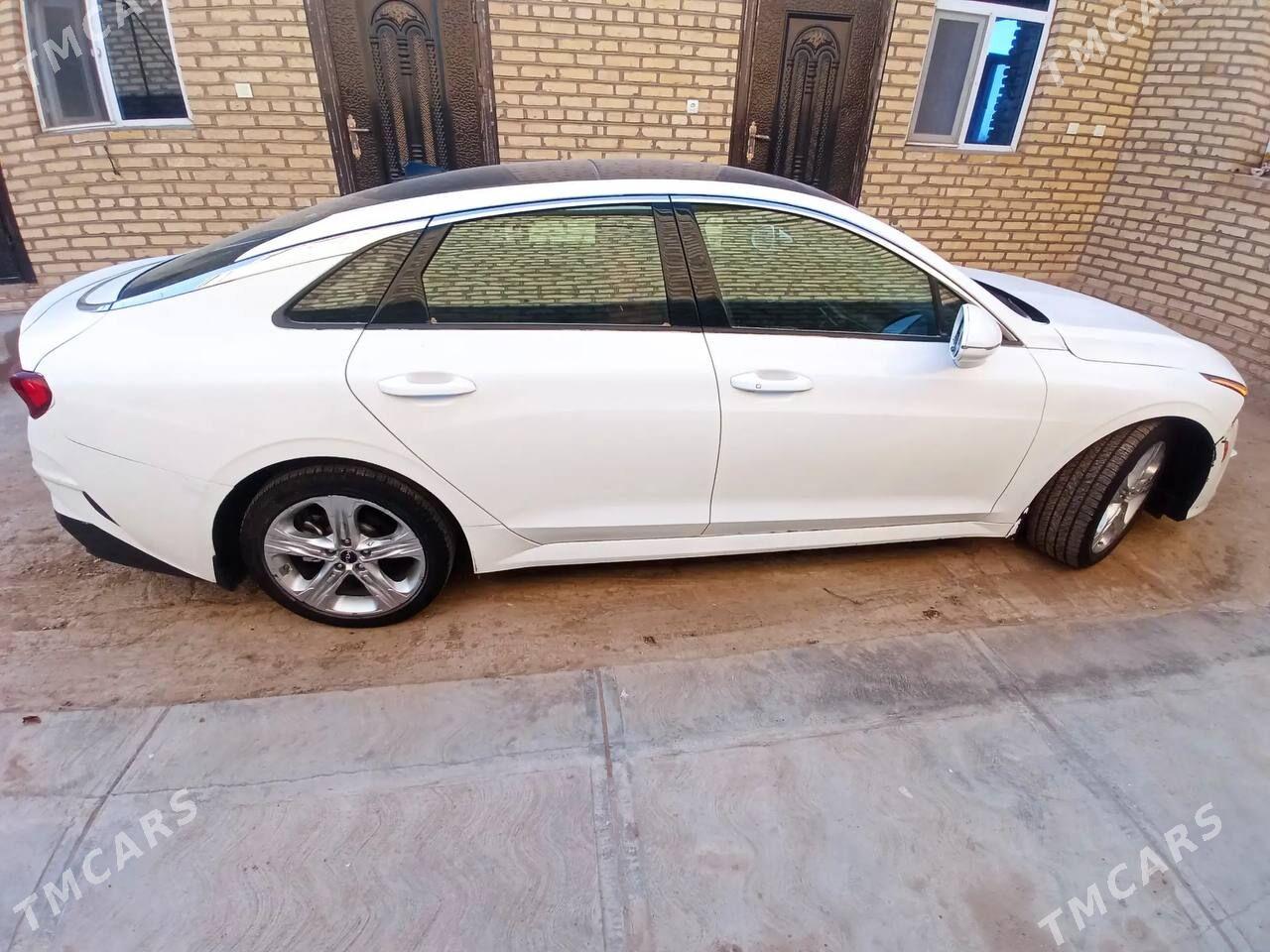 Kia K5 2022 - 275 000 TMT - Ýolöten - img 1