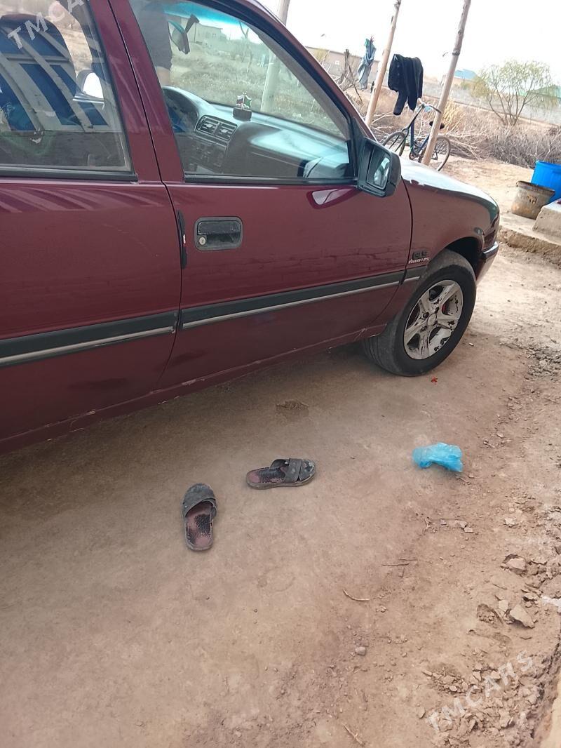 Opel Vectra 1991 - 33 000 TMT - Akdepe - img 1