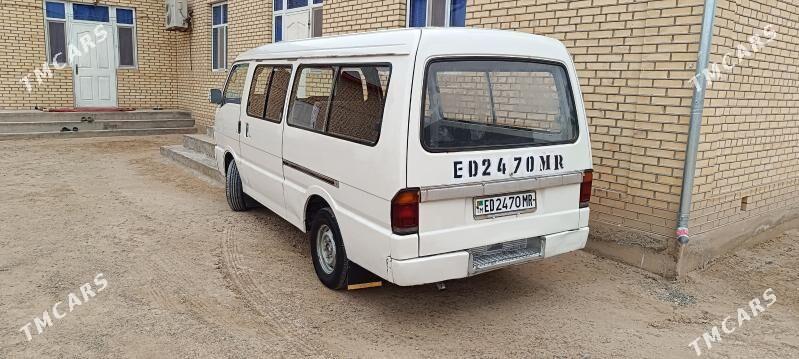 Toyota Hiace 1998 - 70 000 TMT - Сакарчага - img 1