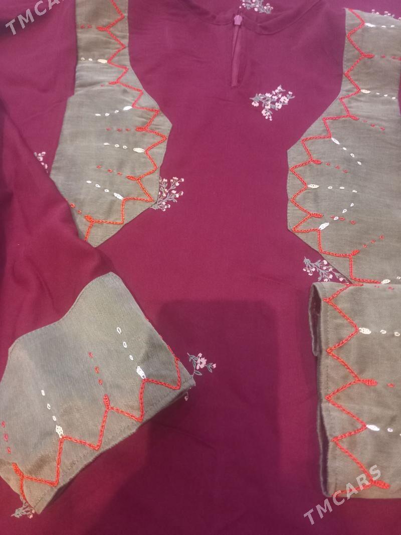 taýyn koýnek geyilmedik - Улица Ататурка - img 1