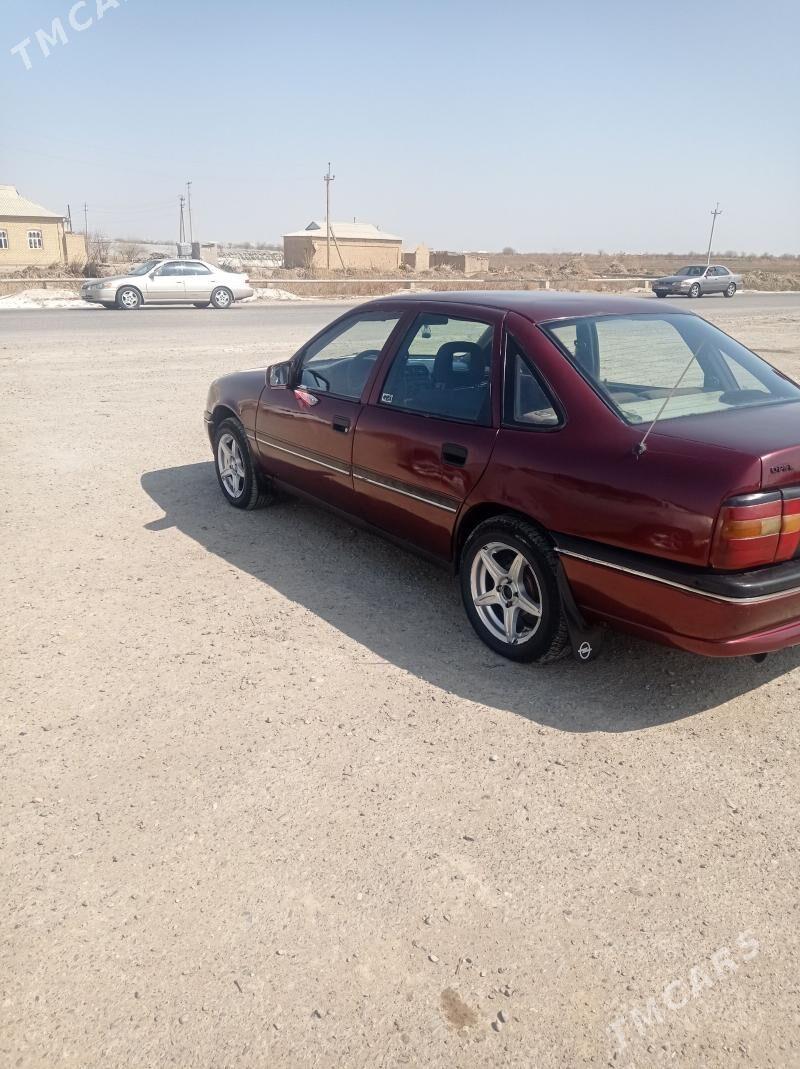 Opel Vectra 1992 - 28 000 TMT - Мары - img 1