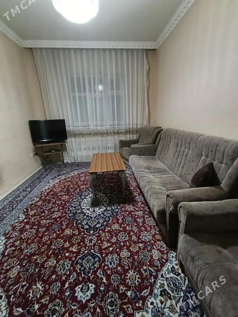 Срочно! Мир 2 1 ком 5 этаж  - Мир 2 - img 1