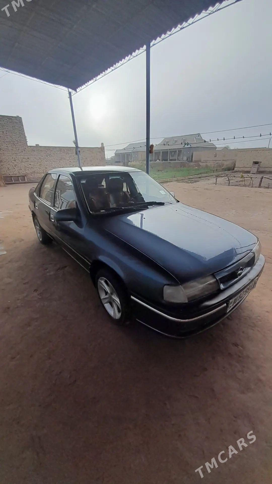 Opel Vectra 1989 - 50 000 TMT - Керки - img 1